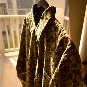 L Island Soft Tommy Bahama Button Up (SEE DESC)